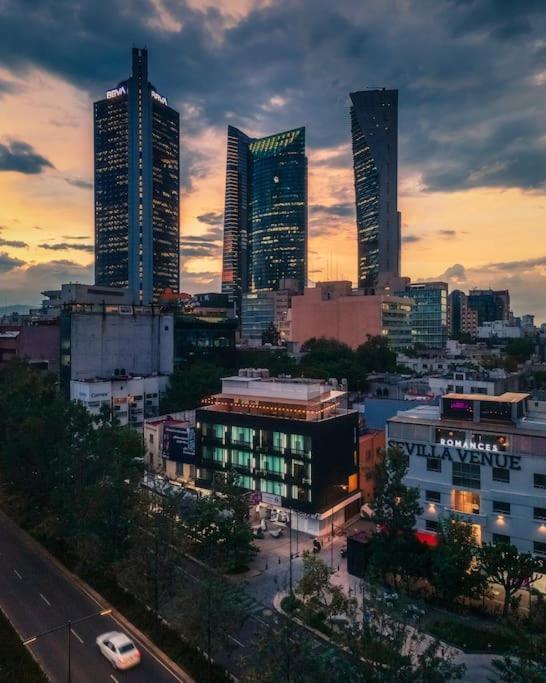 L303 Studio Apt Ac Rooftop Views Business C Apartment Mexico City Exterior photo